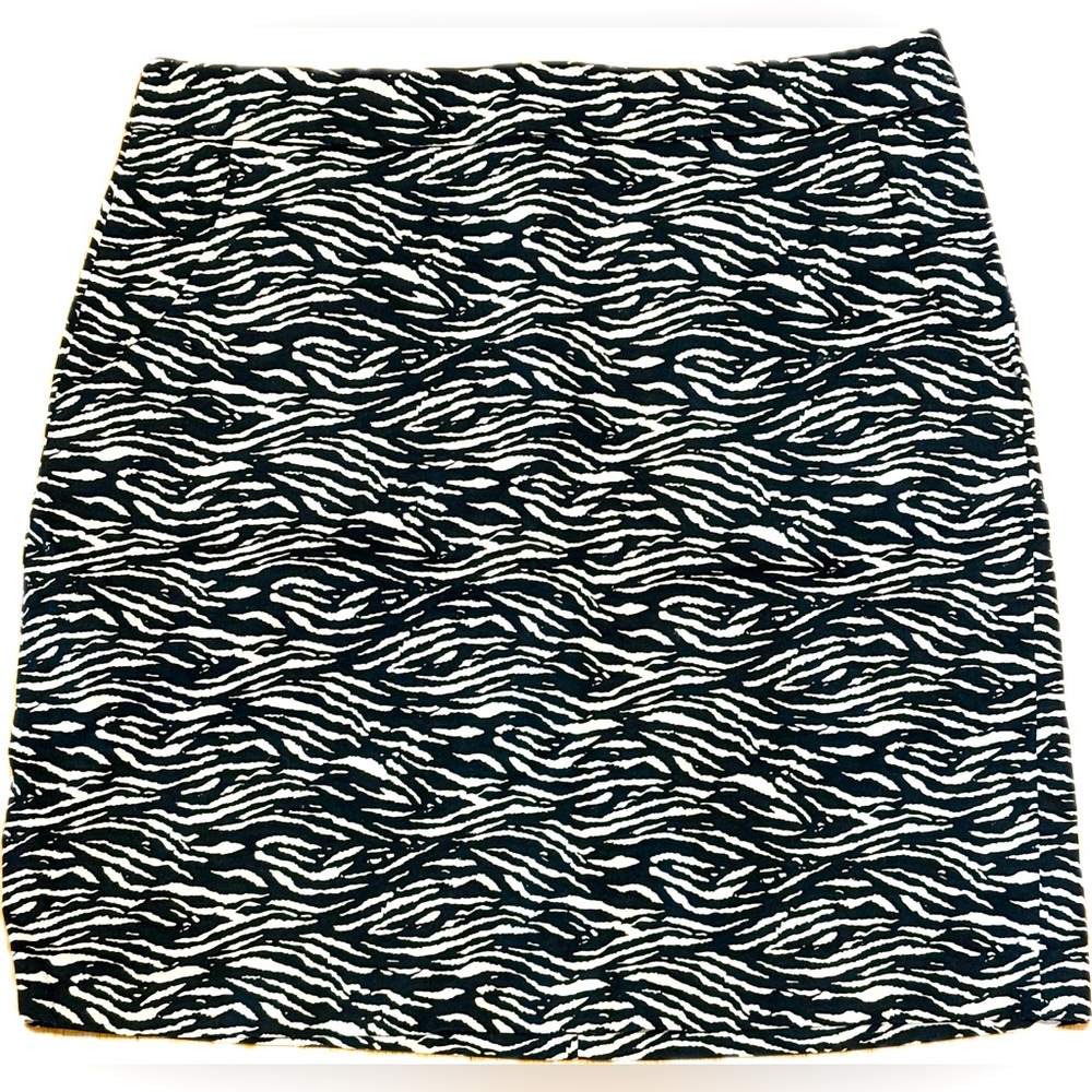 Darjoni Zebra Print Skirt